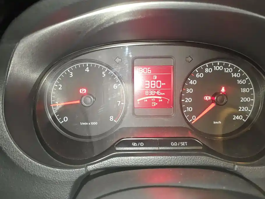 Photo 14 - Volkswagen Polo