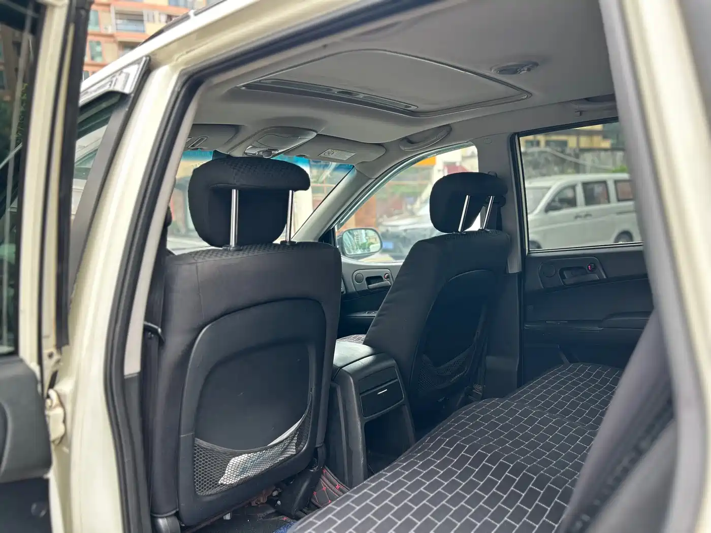 SsangYong Actyon 2014 2011 2.0T 2WD Elite Navigation