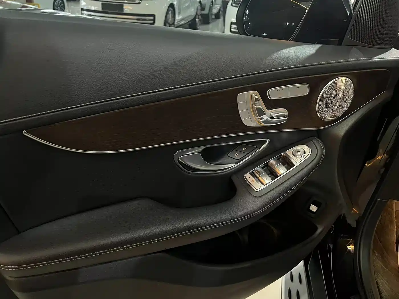 Mercedes-Benz GLC 2022 Facelift GLC 300 L 4MATIC Dynamic фото 6