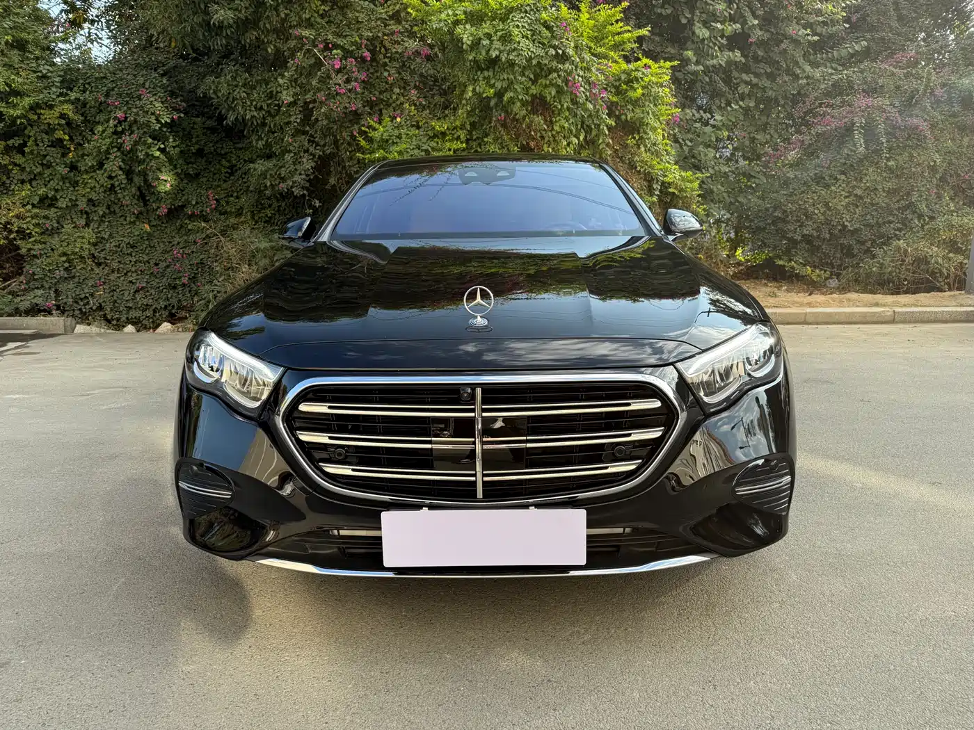 Mercedes-Benz E-Class 2024 Model E 300 L Luxury фото 2