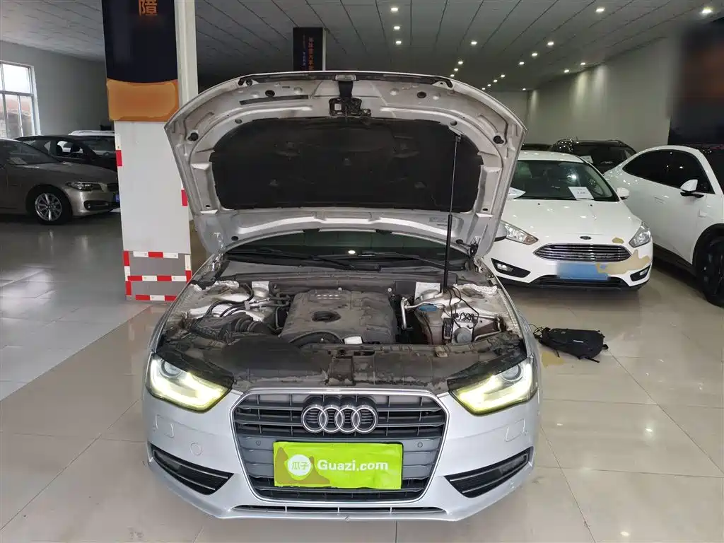 Audi A4L 2013 35 TFSI Automatic Standard фото 13