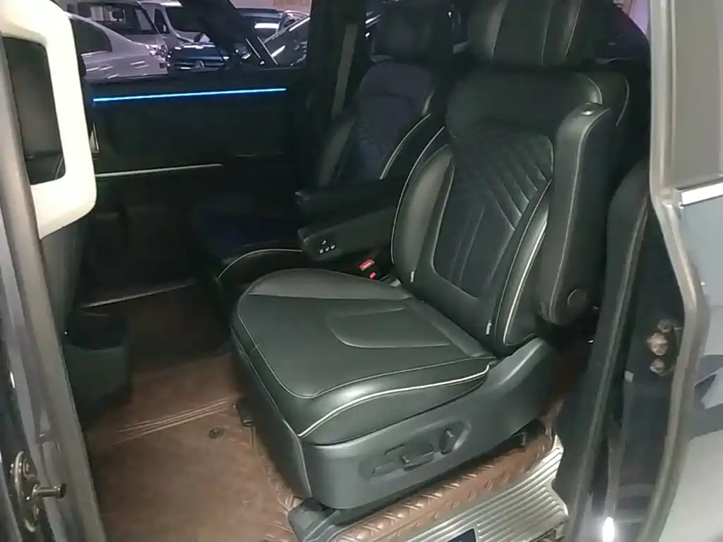 Hyundai Custo 2021 2021 270TGDi Premium LUX