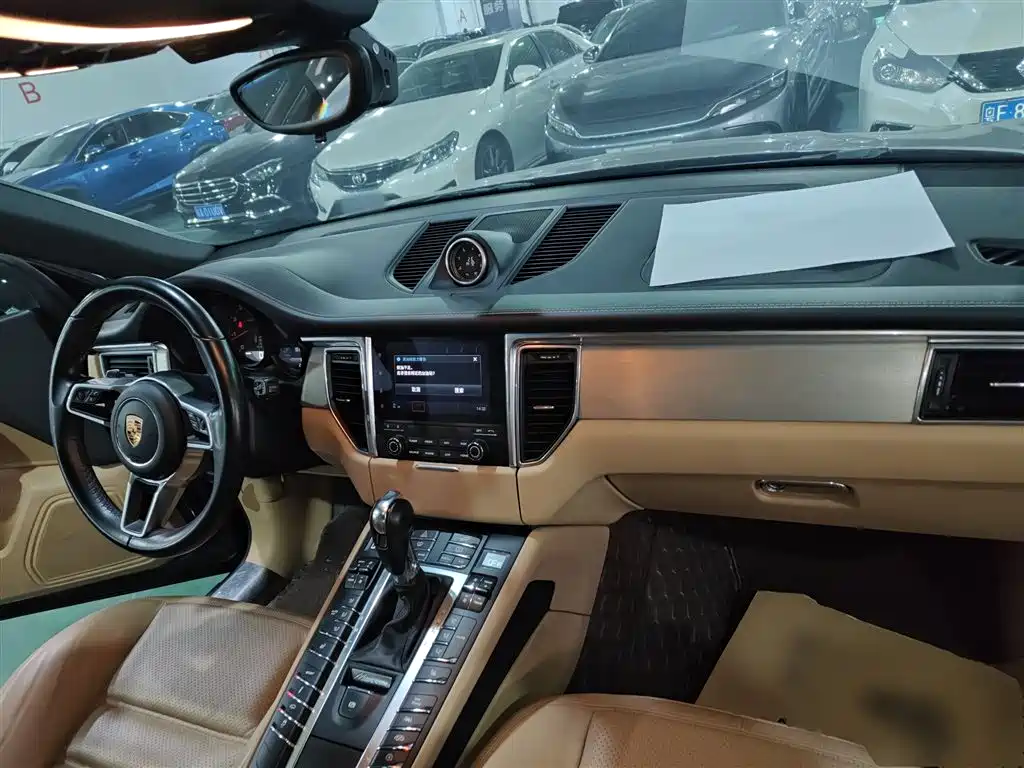 Porsche Macan 2017 Macan GTS 3.0T фото 6