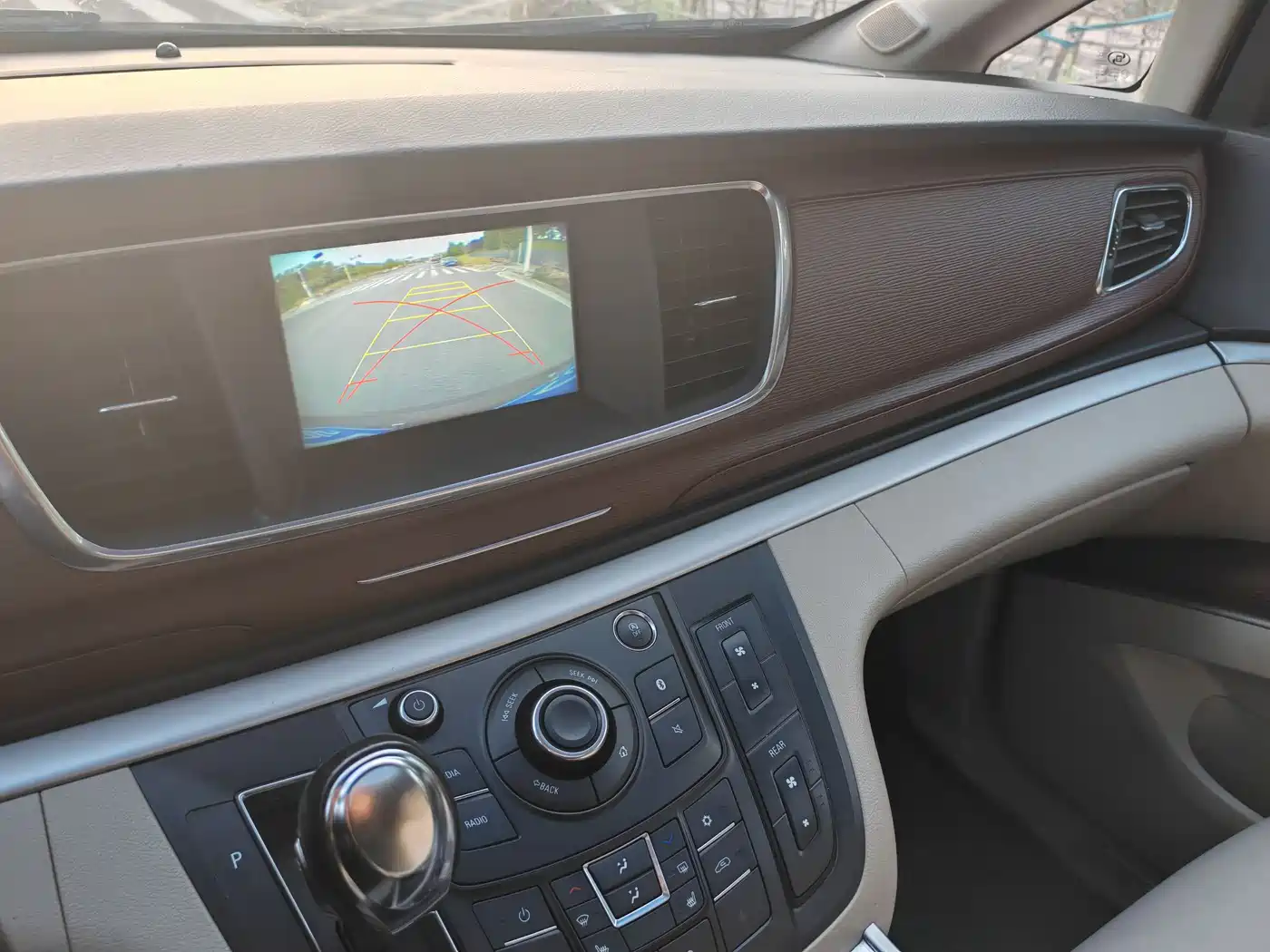 Buick GL8 2017 25S Premium Model China V фото 18
