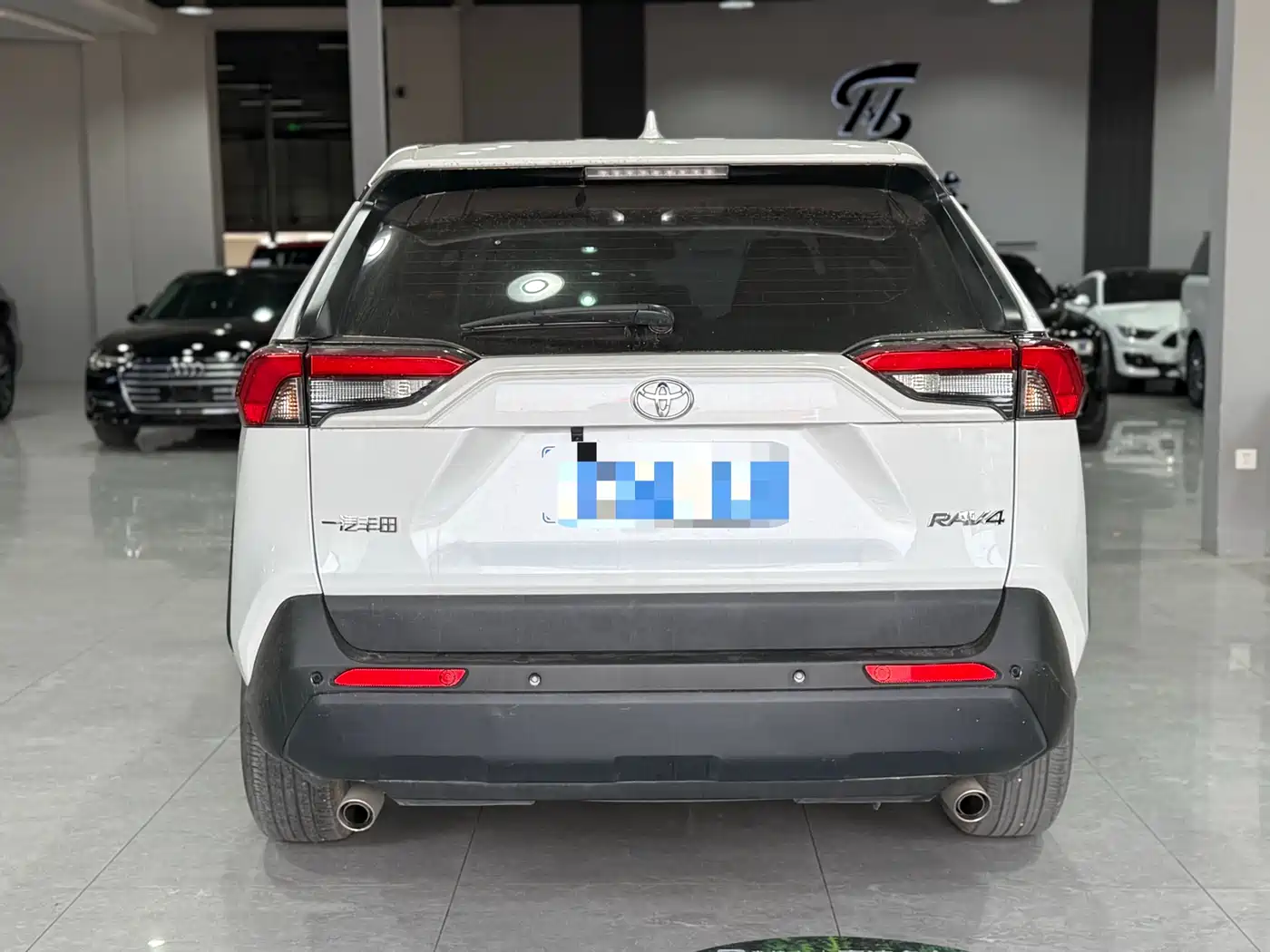 Toyota RAV4 Rongfang 2023 2.0L CVT 2WD Urban Edition фото 12