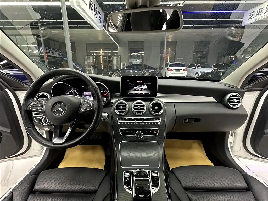Mercedes-Benz C-Class (Import) 2017 Facelift C 200 Estate фото 11
