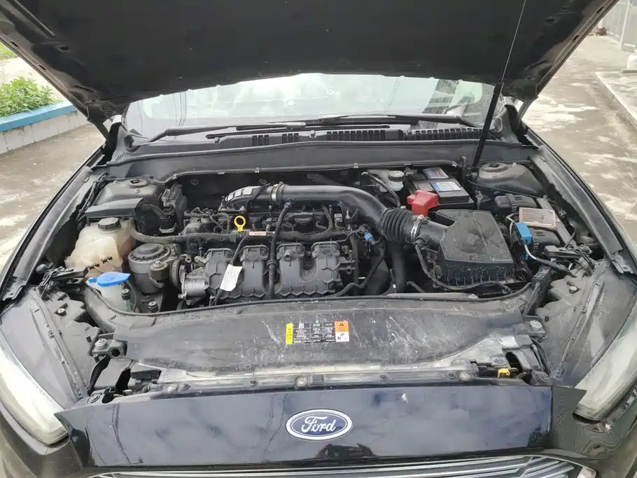 Ford Mondeo 2014 2013 2.0L GTDi200 Fashion