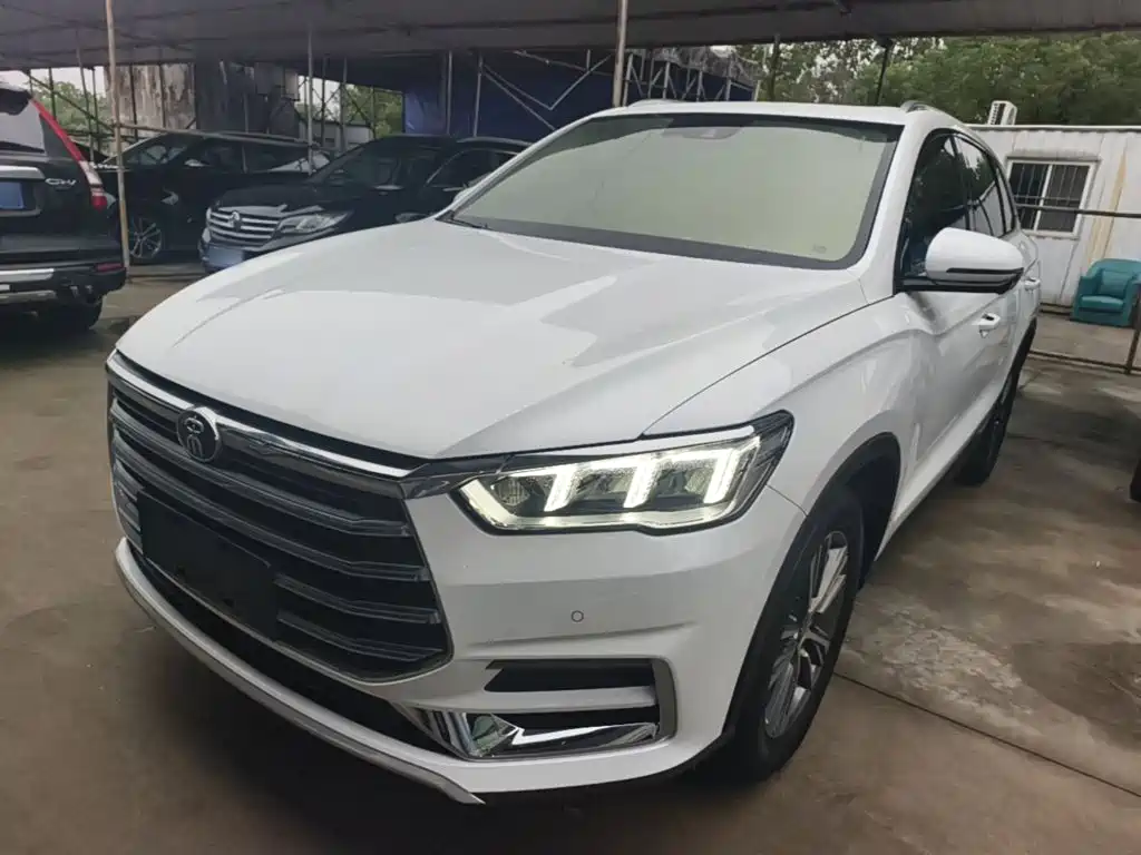 Фото 2 - BYD Song Pro