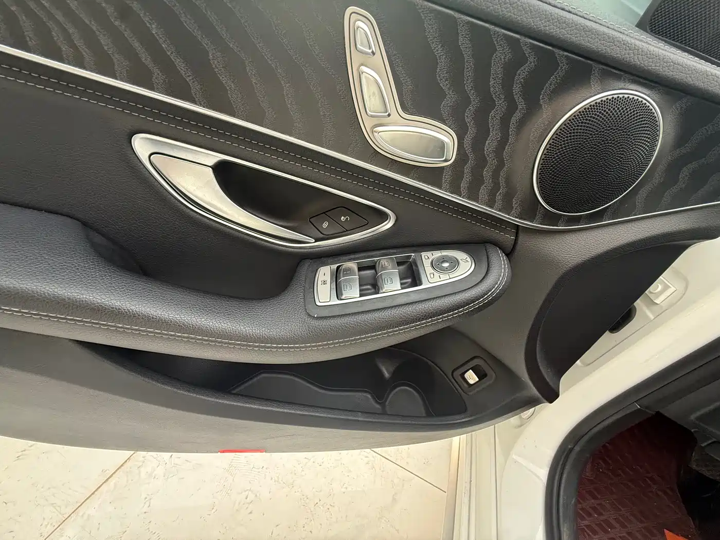 Mercedes-Benz C-Class 2015 Facelift C 180 L Sport фото 11