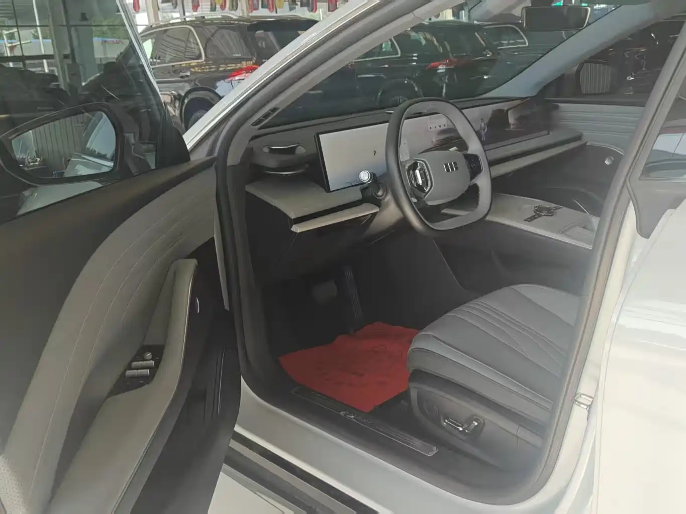 Geely Galaxy Galaxy E8 2024 Model 550km RWD Soaring Dragon Edition фото 3