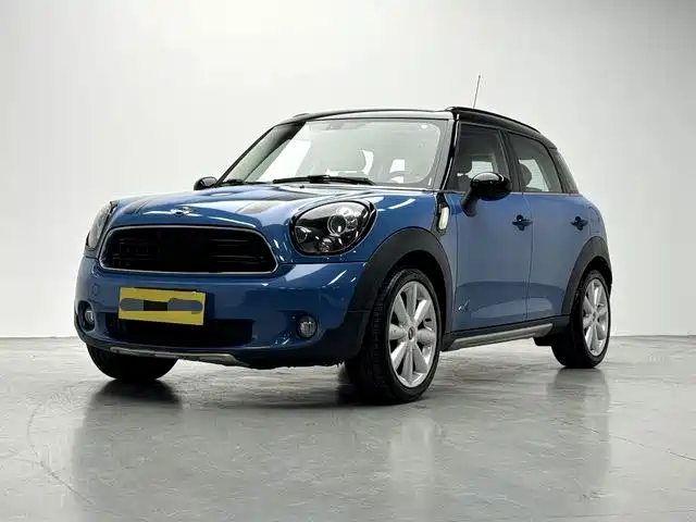 Фото 1 - MINI COUNTRYMAN