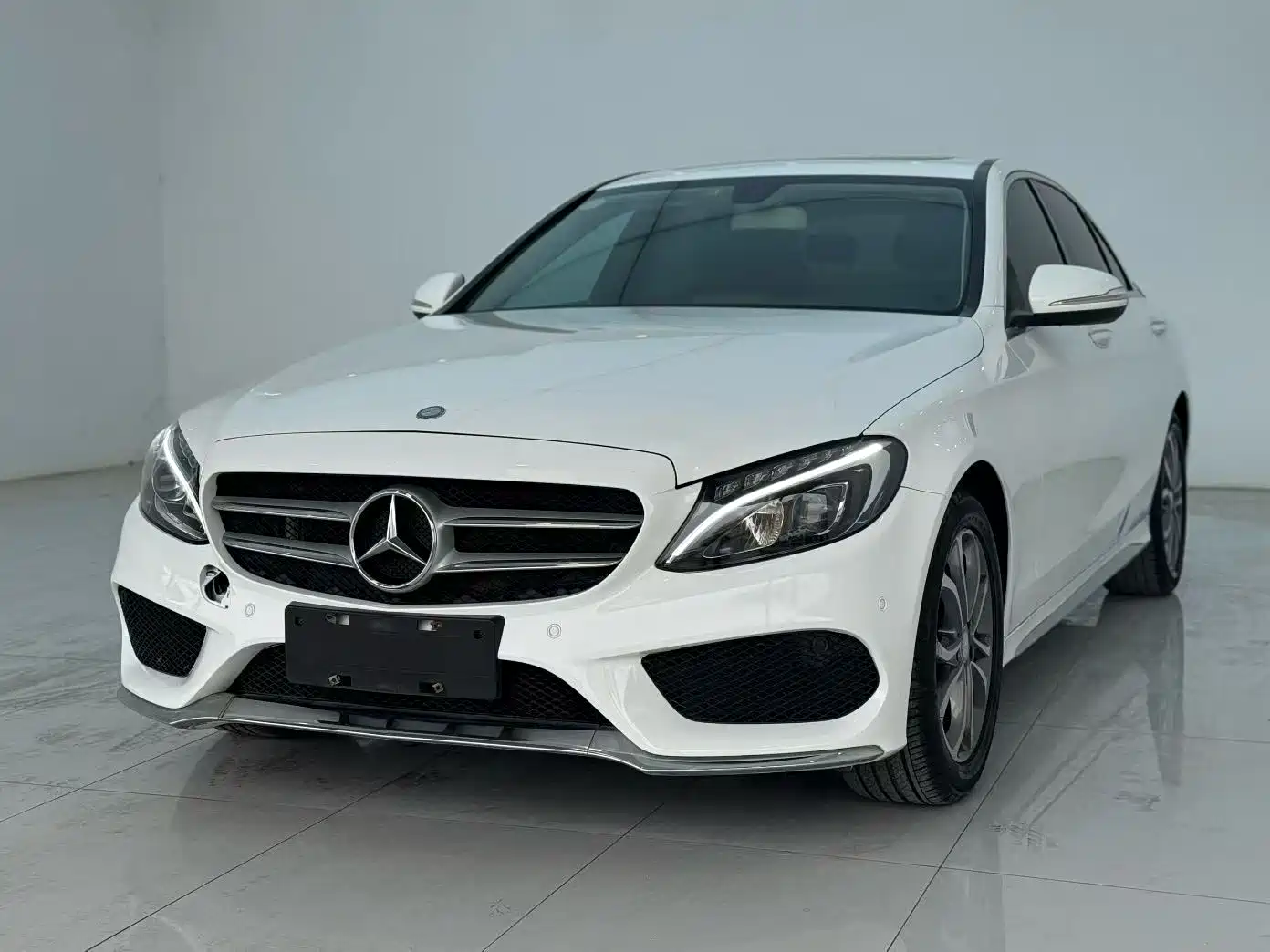 Mercedes-Benz C-Class 2015 Facelift C 180 L Sport