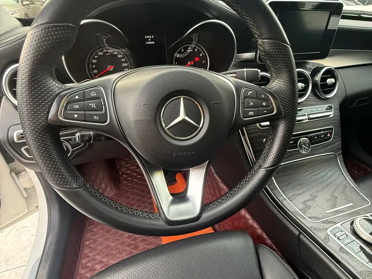 Mercedes-Benz C-Class 2015 Facelift C 180 L Sport фото 12