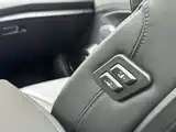 Фото 22 - Hongqi H5