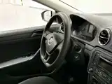 Photo 22 - Volkswagen Jetta
