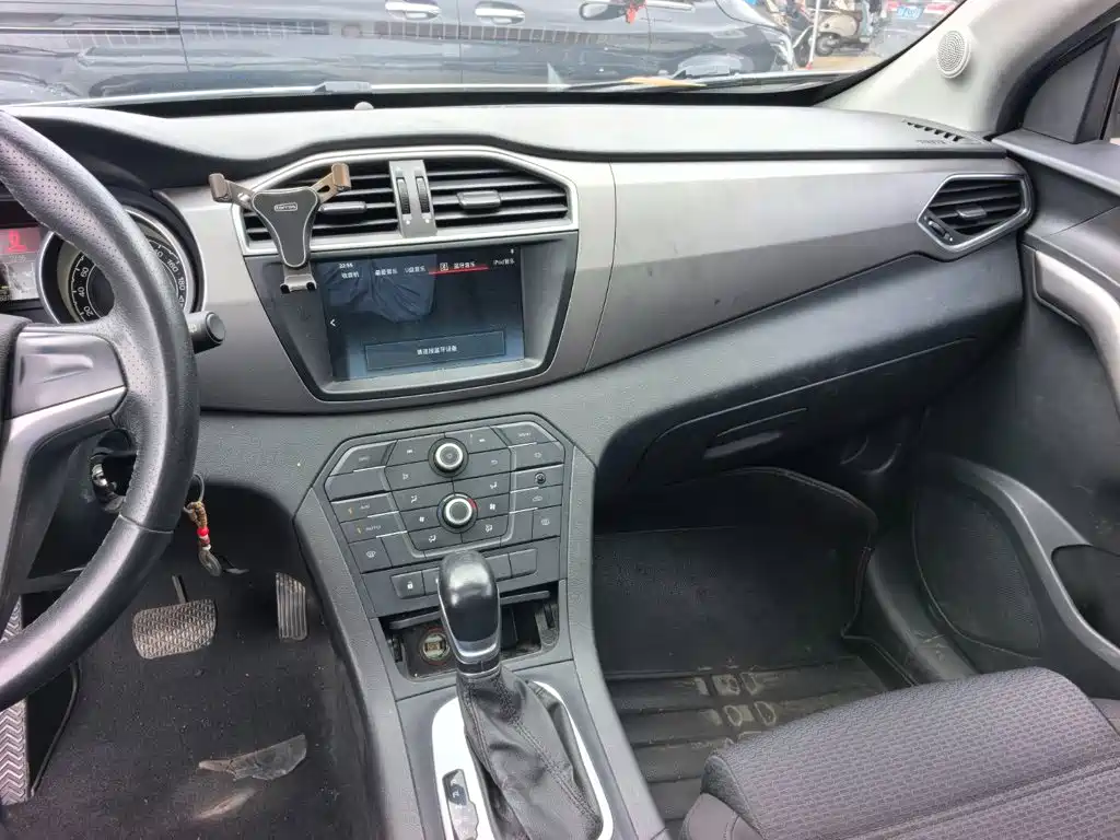 MG Roewe RX5 2016 2016 1.5TGI TST Elite Edition