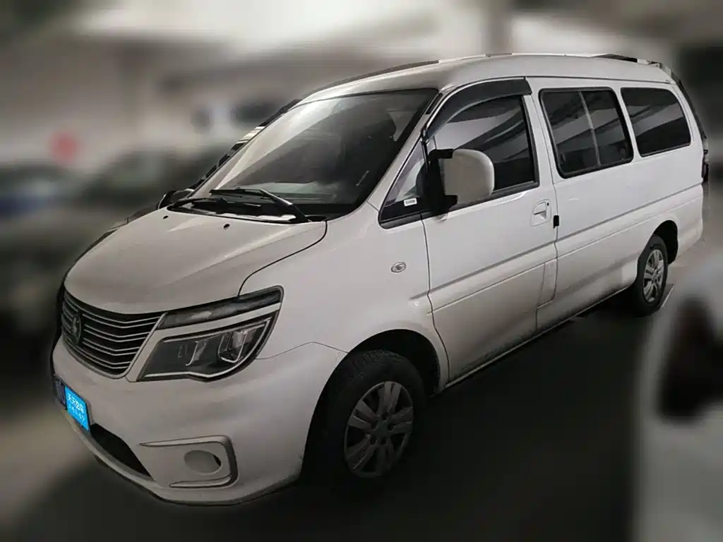 Dongfeng Fengxing Lingzhi 2022 M5 1.6L Utility 5-seater