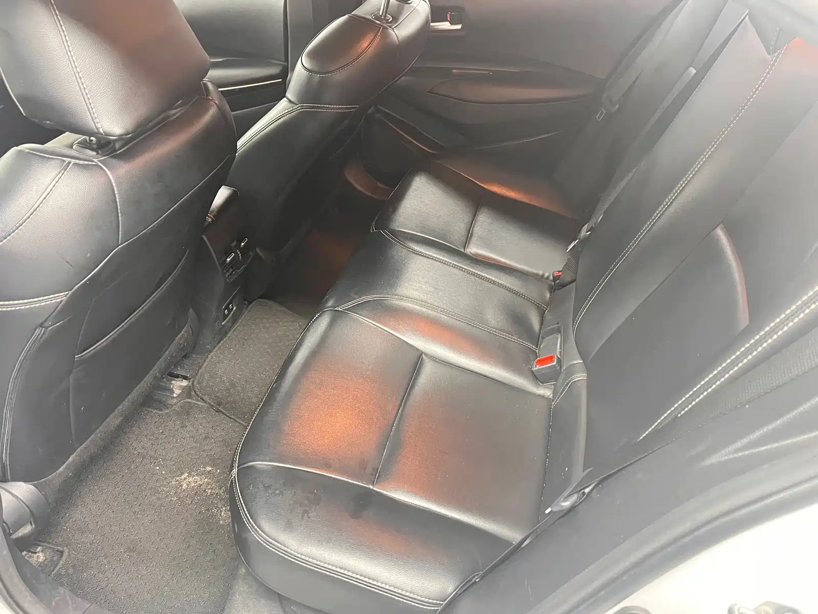 Фото 9 - Toyota Corolla