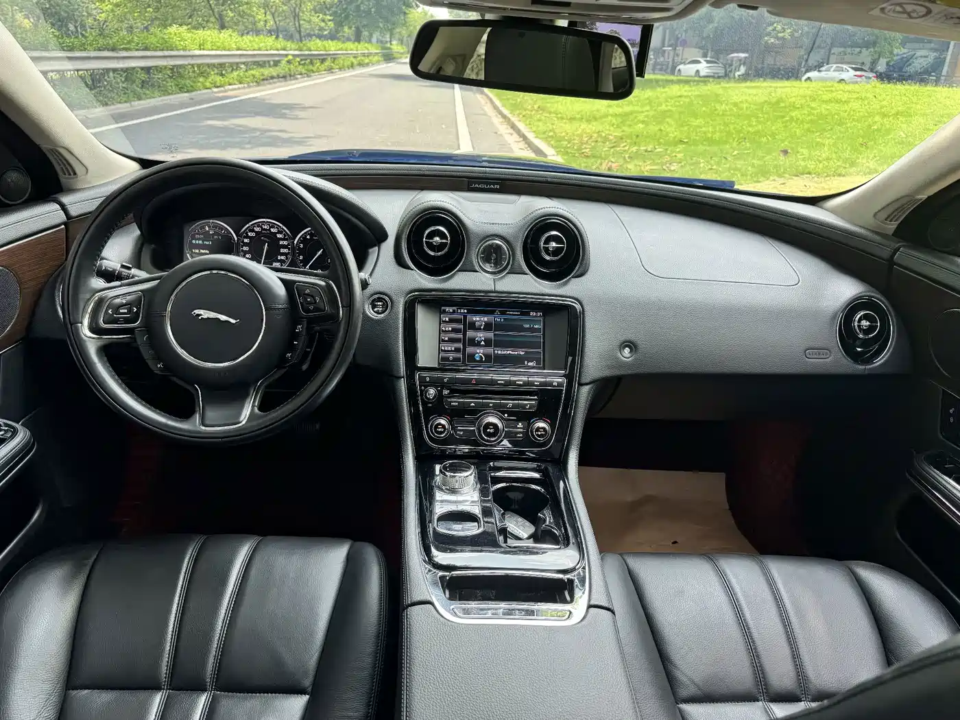 Jaguar XJ 2014 2014 XJL 2.0T 2WD Elegant Business Edition