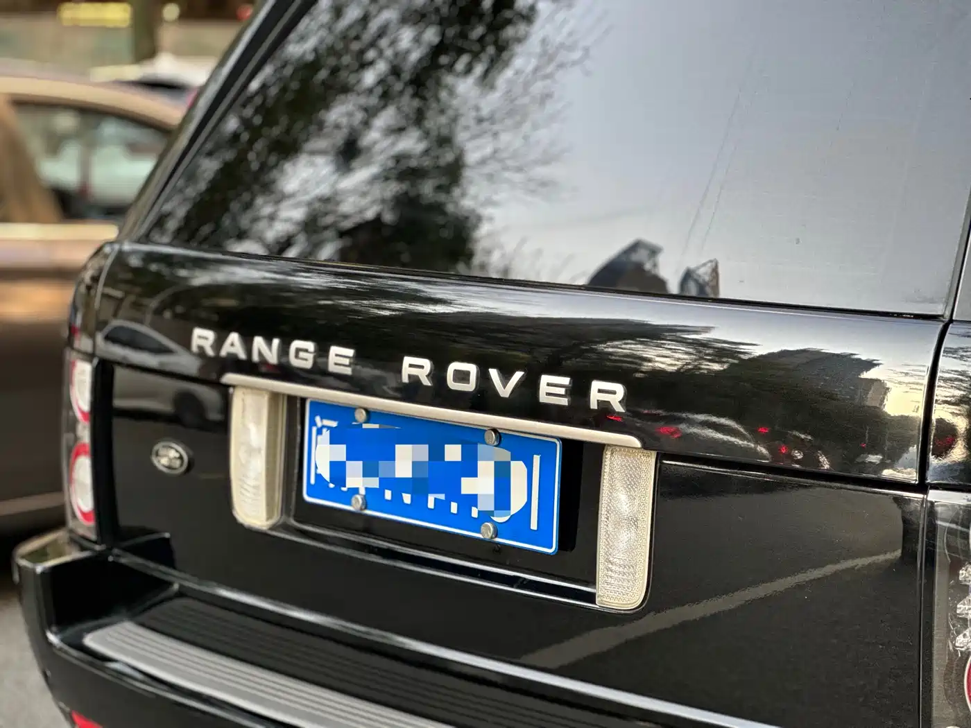 Land Rover Range Rover 2011 5.0 NA V8 HSE фото 5