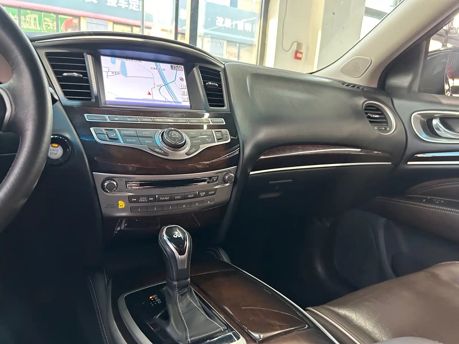 صورة 15 - Infiniti QX60 (Import)