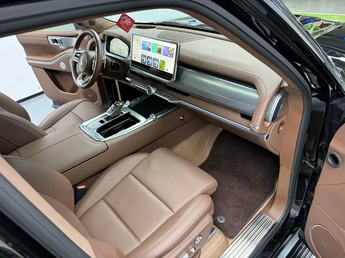 TANK TANK 700 NEW ENERGY