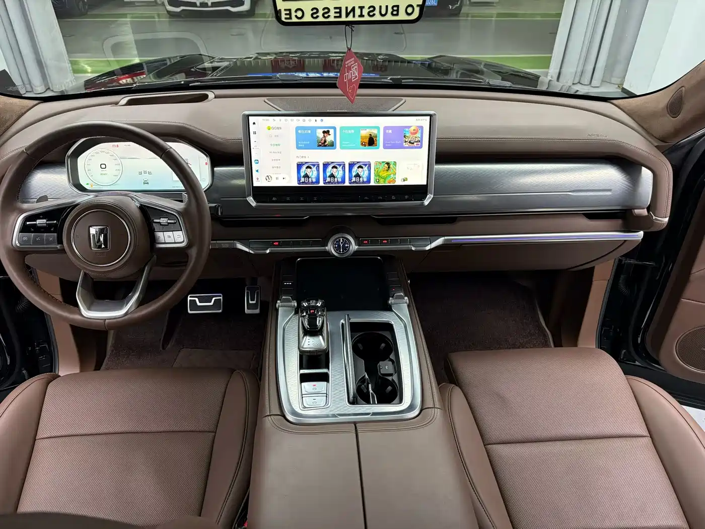 TANK TANK 700 NEW ENERGY