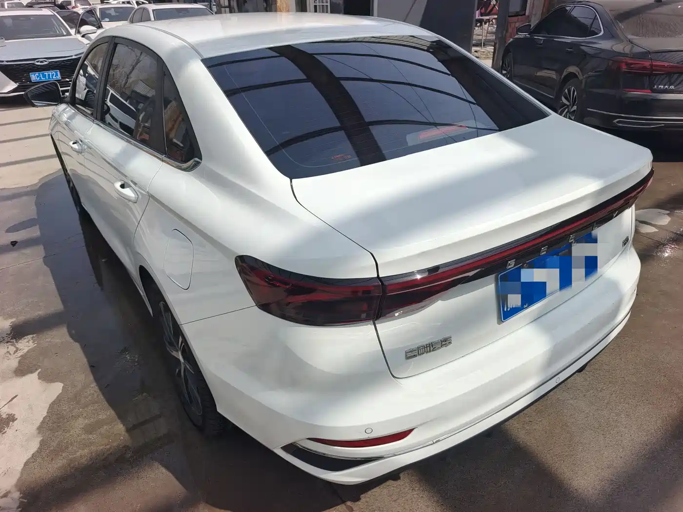 GEELY AUTOMOBILE EMGRAND