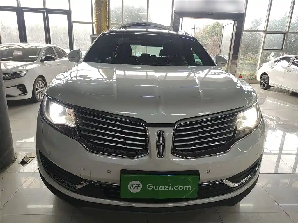 Фото 3 - Lincoln MKX