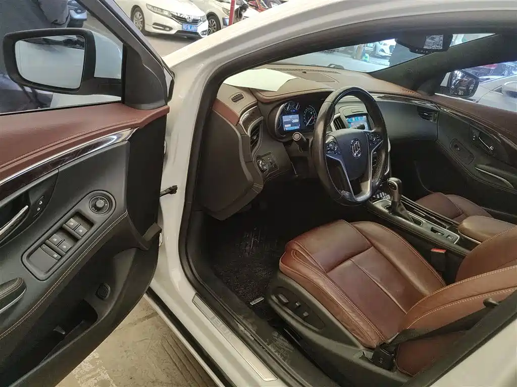 Buick LaCrosse 2013 2.4L SIDI Elite Comfort фото 16