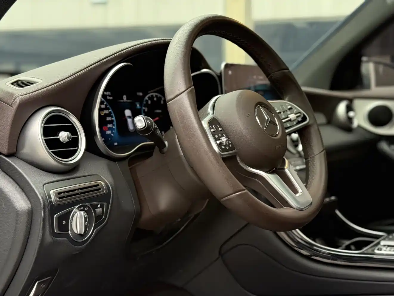Mercedes-Benz GLC 2022 Facelift III GLC 260 L 4MATIC Dynamic фото 8