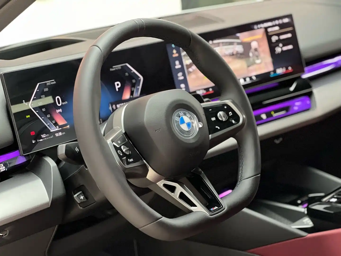 Photo 7 - BMW 5 Series