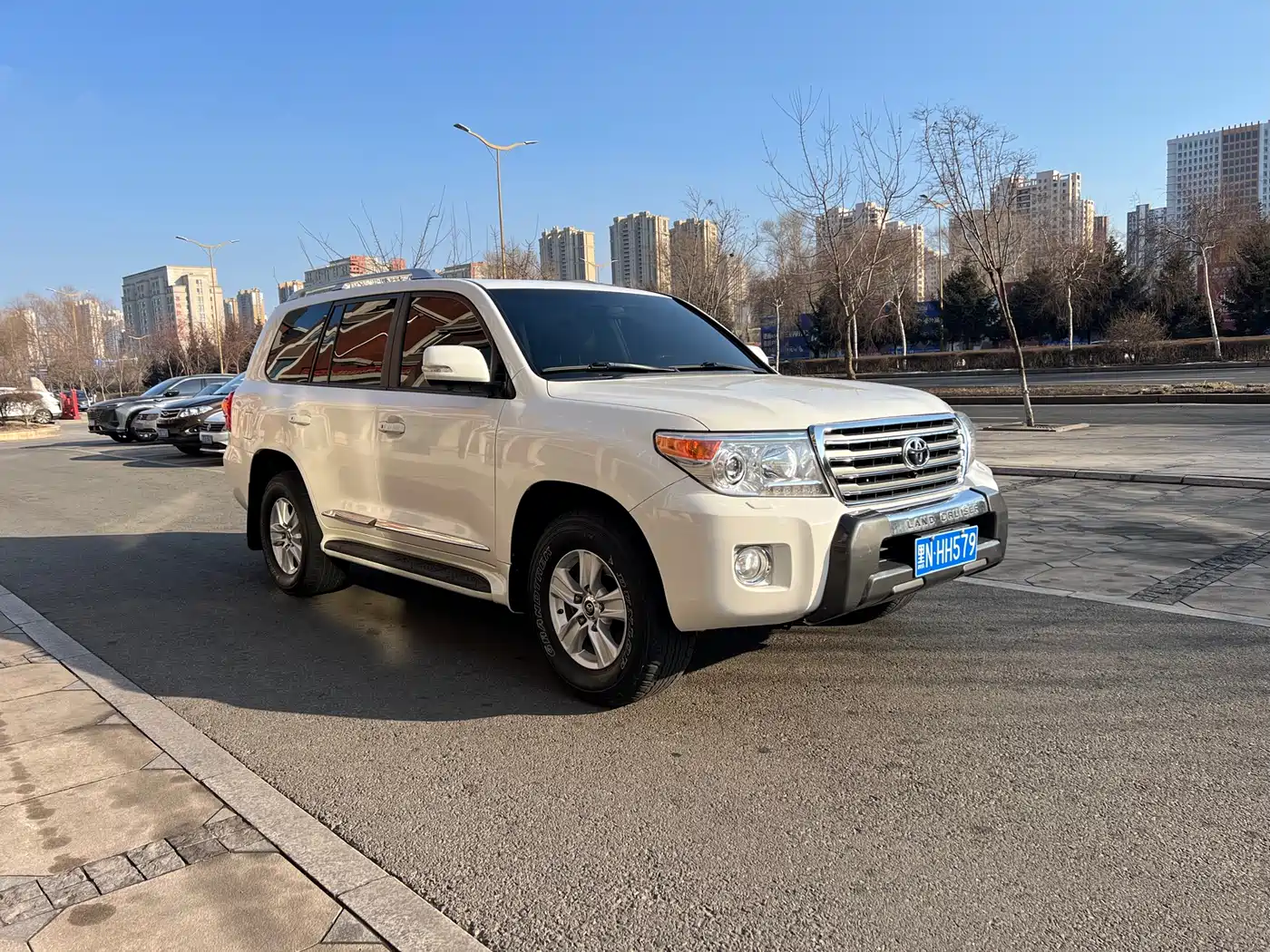Toyota Land Cruiser 2012 4.0L Automatic VX фото 3