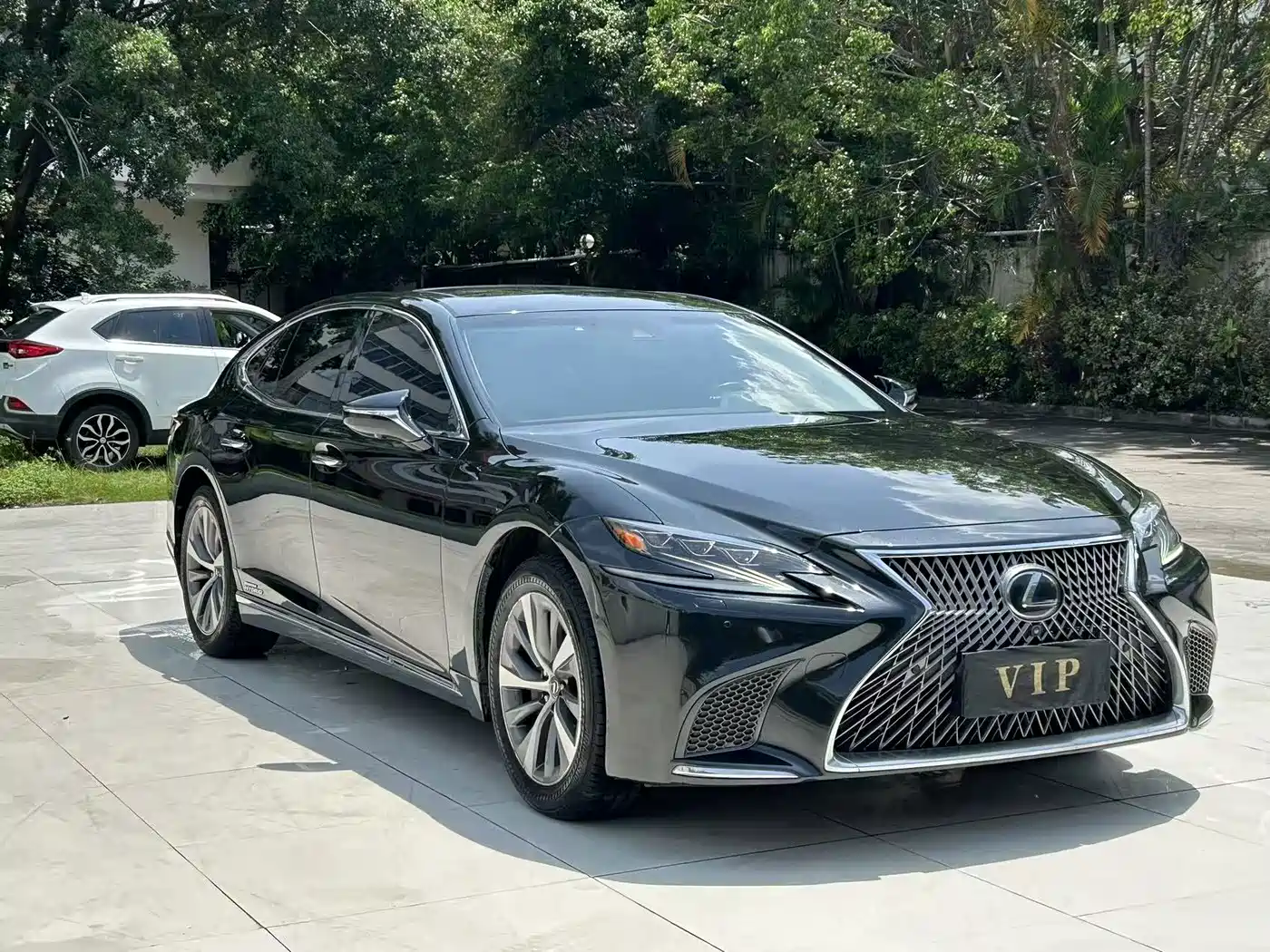LEXUS LS