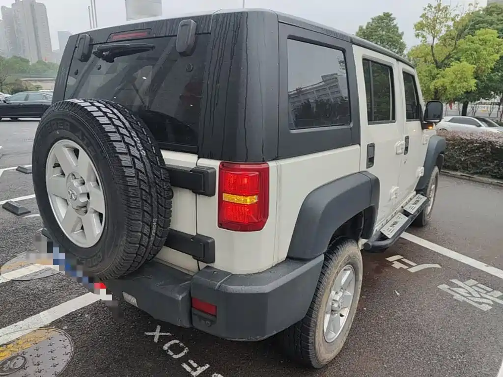 BAIC ORV Beijing Offroad BJ40 2017 2016 Model 40L 2.0T Manual 2WD Luxury