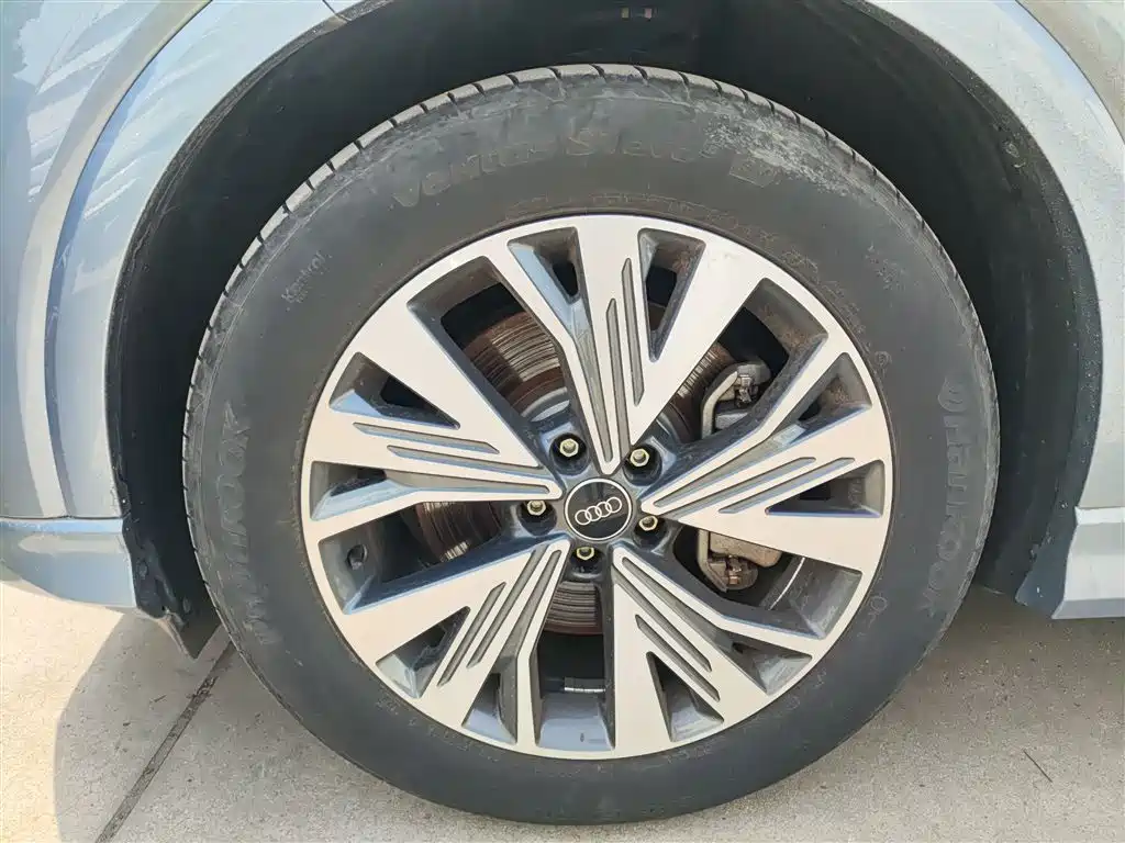 Audi Q4 e-tron 2024 40 e-tron Pioneer Edition фото 23