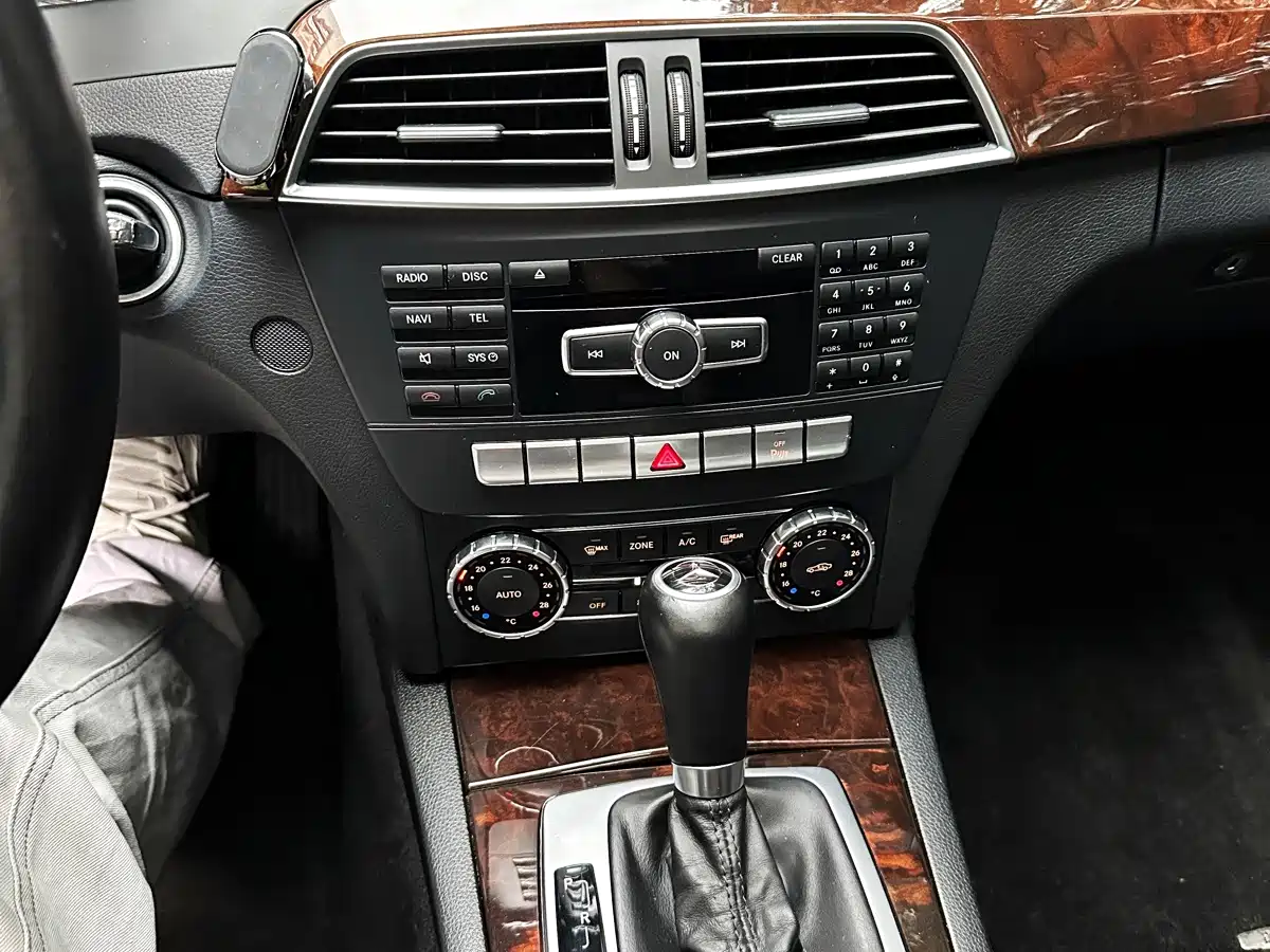 Mercedes-Benz C-Class 2014 2013 C 260 Elegance Grand Edition