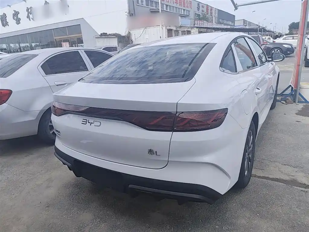 BYD Qin L 2026 DM-i 128KM Progressive фото 6