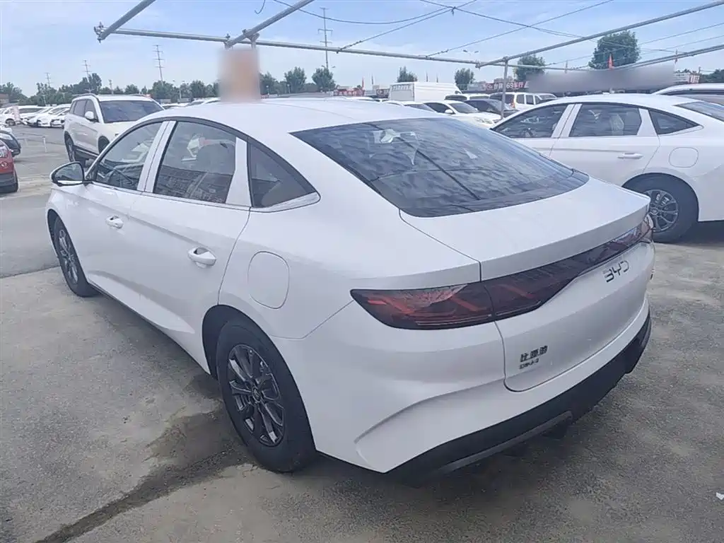 BYD Qin L 2026 DM-i 128KM Progressive фото 5