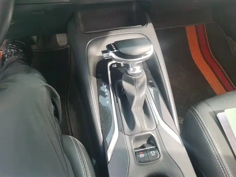 Toyota Levin 2019 Hybrid 1.8H E-CVT Luxury Edition China VI фото 16