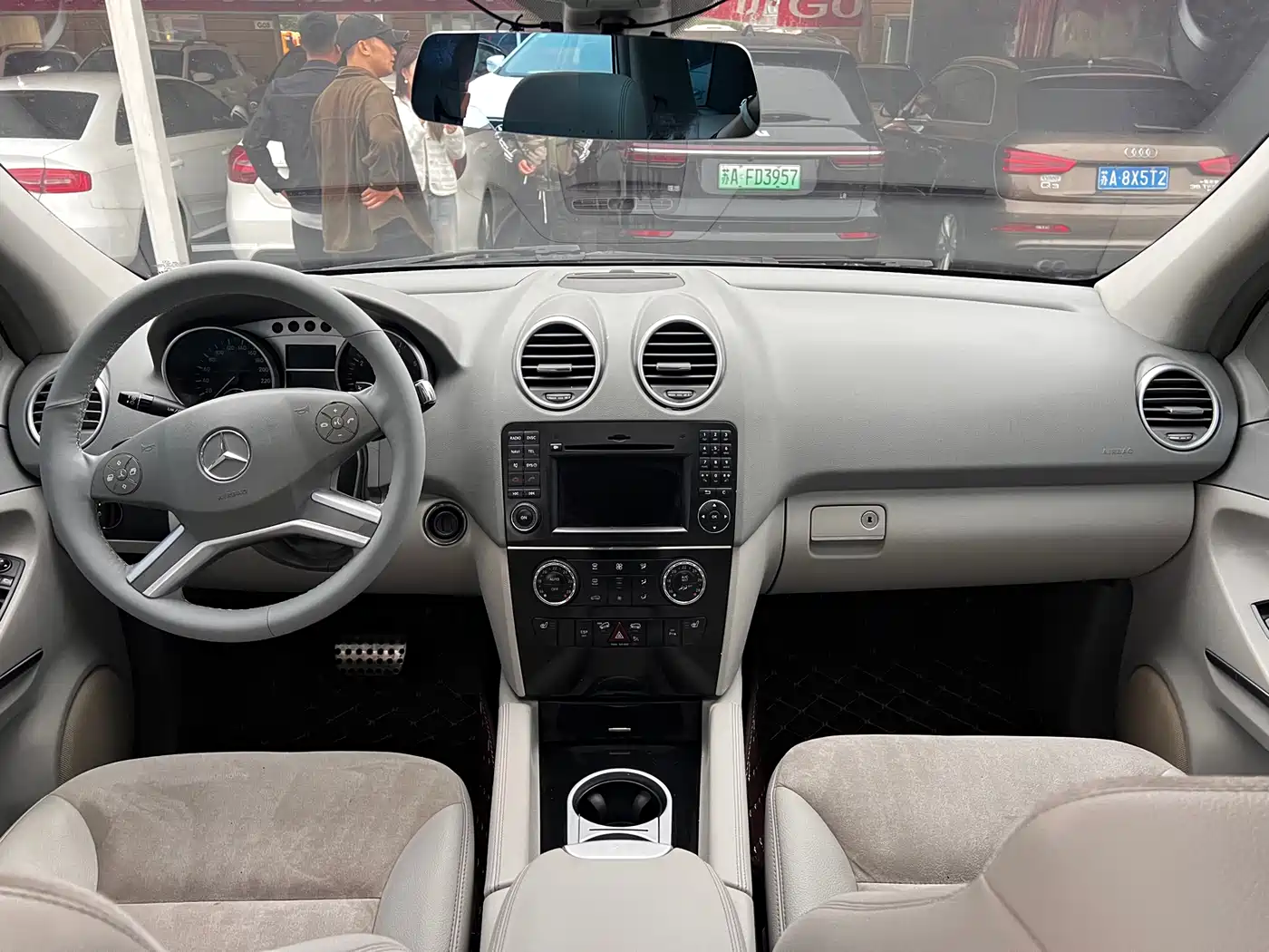 Mercedes-Benz M-Class 2010 ML 300 4MATIC фото 12