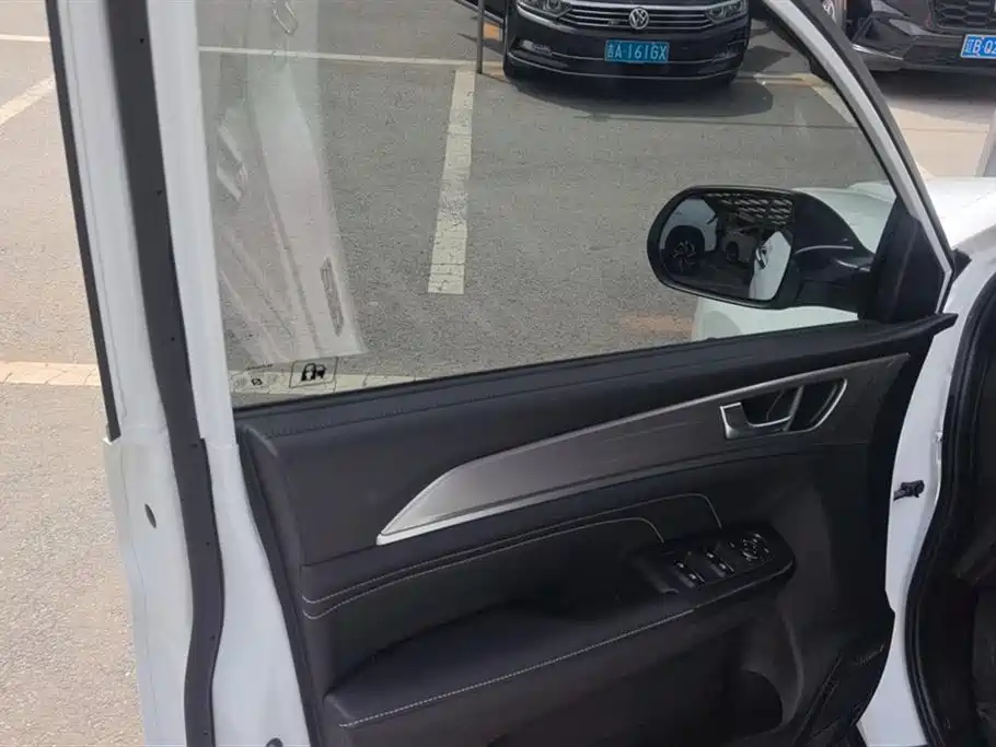 Haval M6 2023 PLUS 1.5T DCT Luxury Smart Connect фото 7