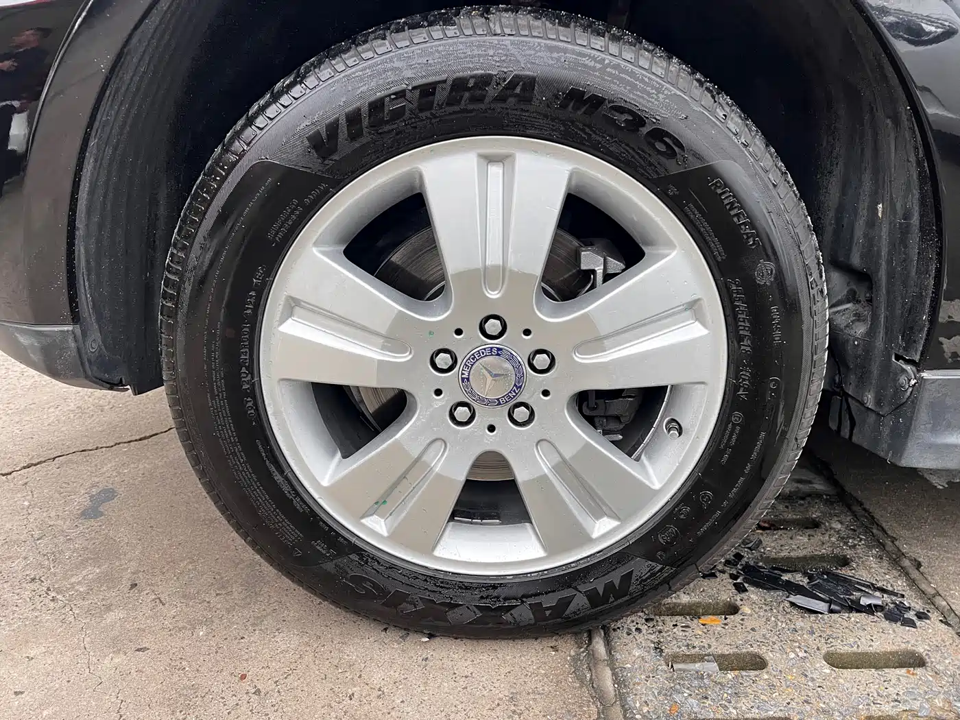 Mercedes-Benz M-Class 2010 ML 300 4MATIC фото 4