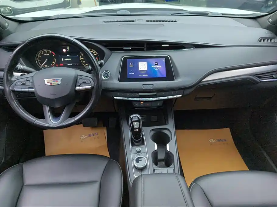 Cadillac XT4 2020 Facelift 28T 2WD Leading фото 12