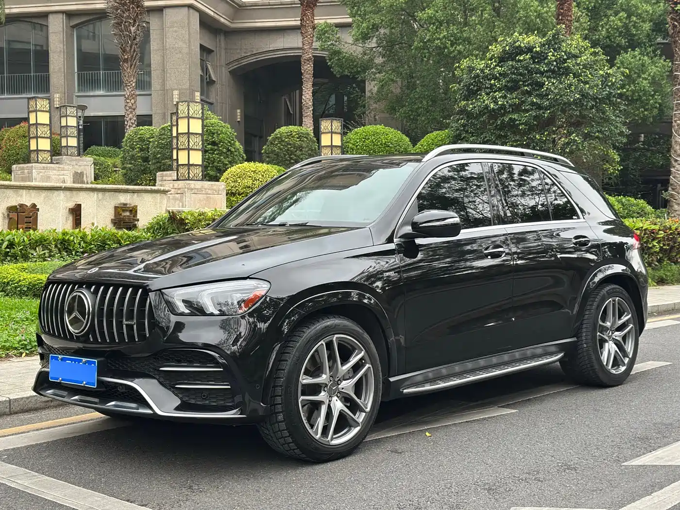 MERCEDES-BENZ GLE AMG