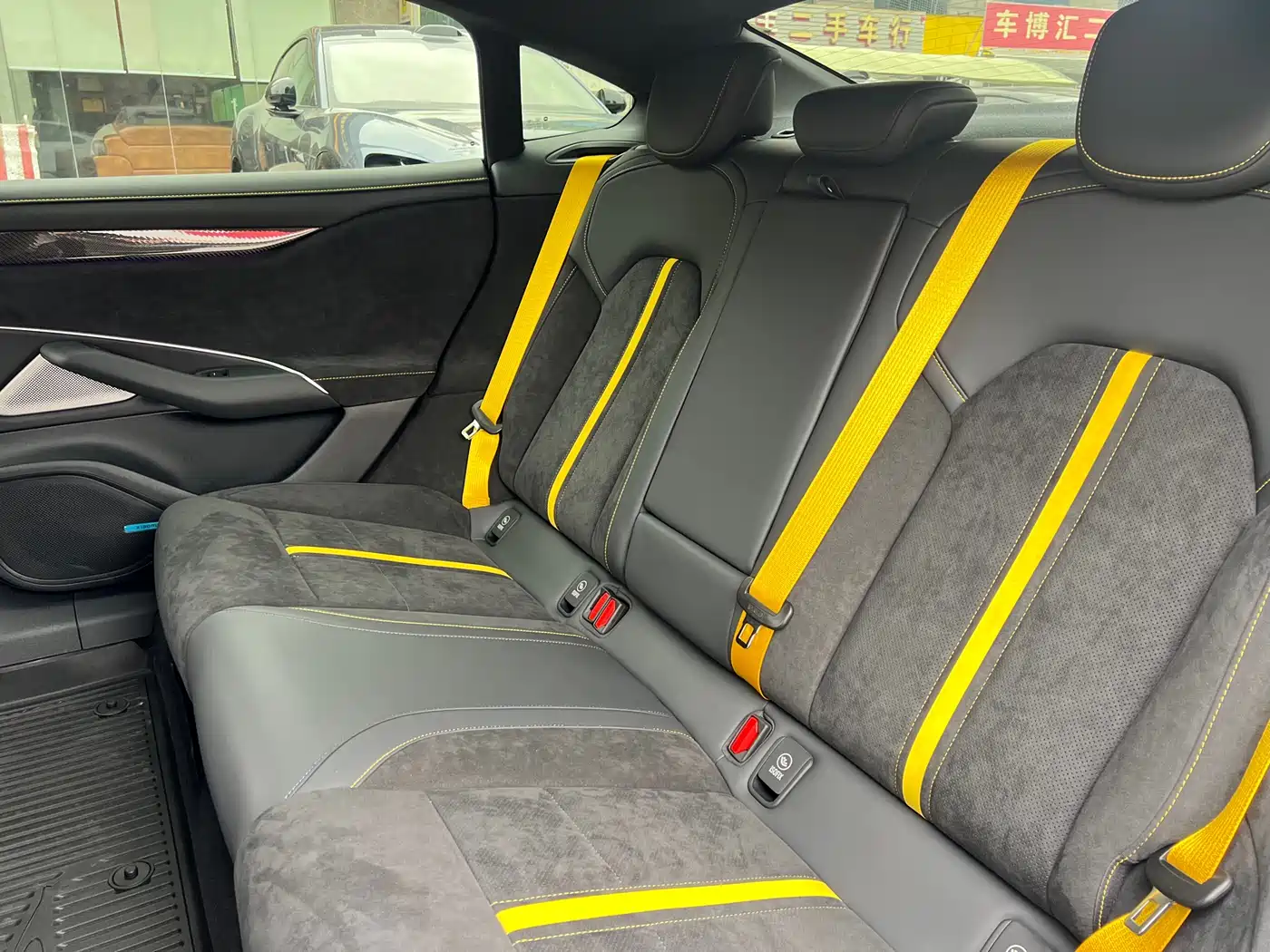 XIAOMI CAR XIAOMI SU7 ULTRA