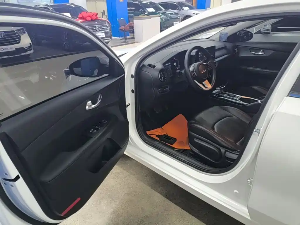 Kia K3 2024 2023 1.5L CVT Comfort Edition