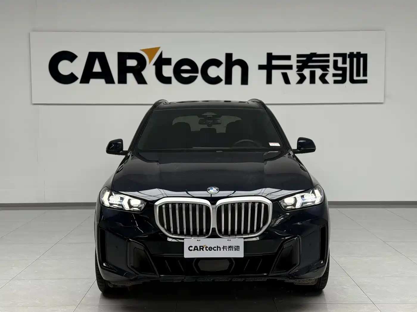 BMW X5 2023 xDrive 40Li M Sport Black Night Package фото 2