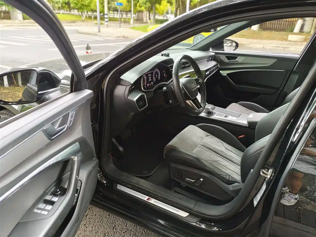 Audi A6L 2023 40 TFSI Luxury Dynamic фото 16