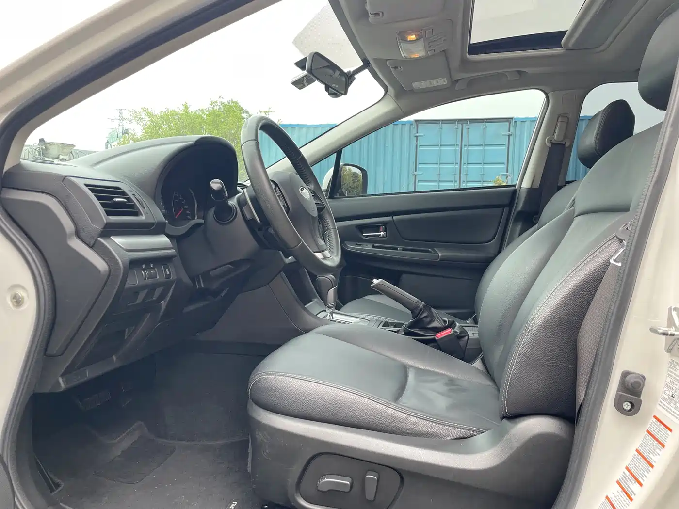 Subaru XV 2012 2.0i Elite Edition фото 4